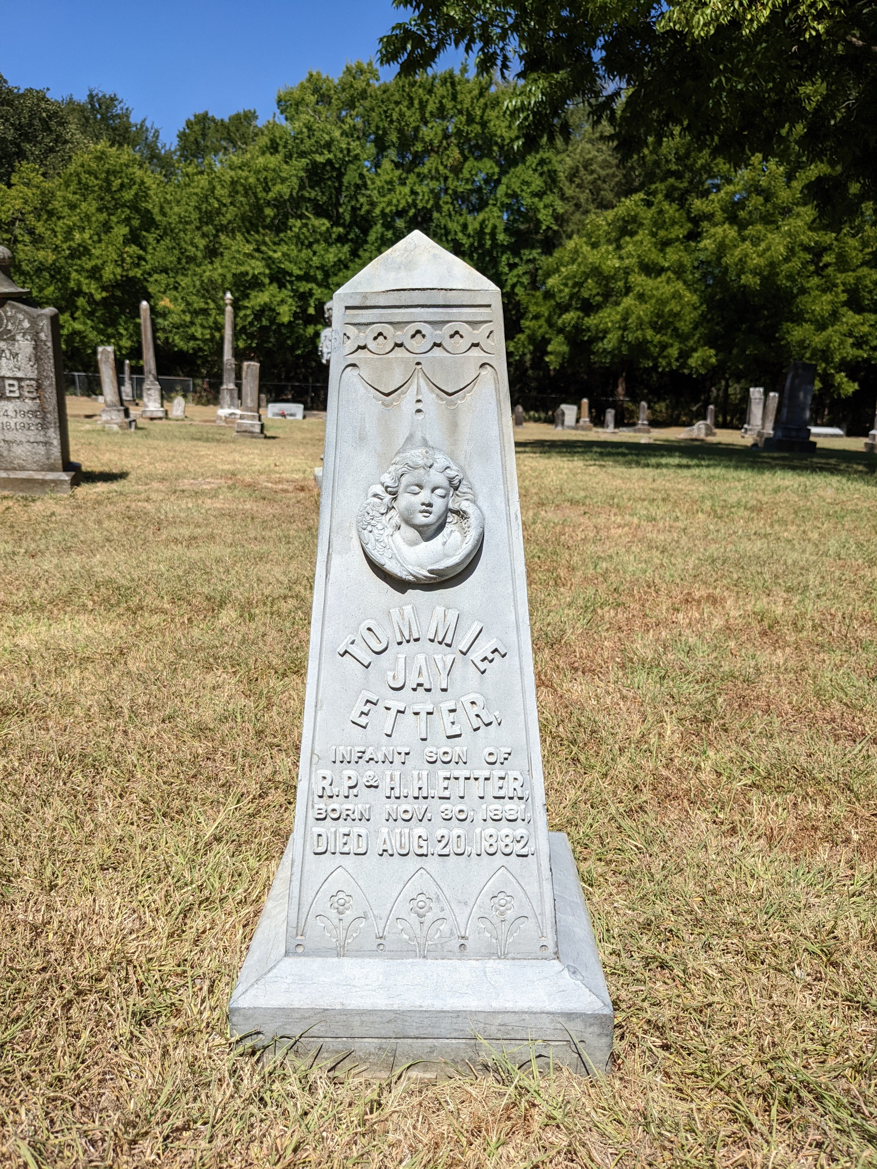 What Makes a Gravestone Prop Look Realistic?