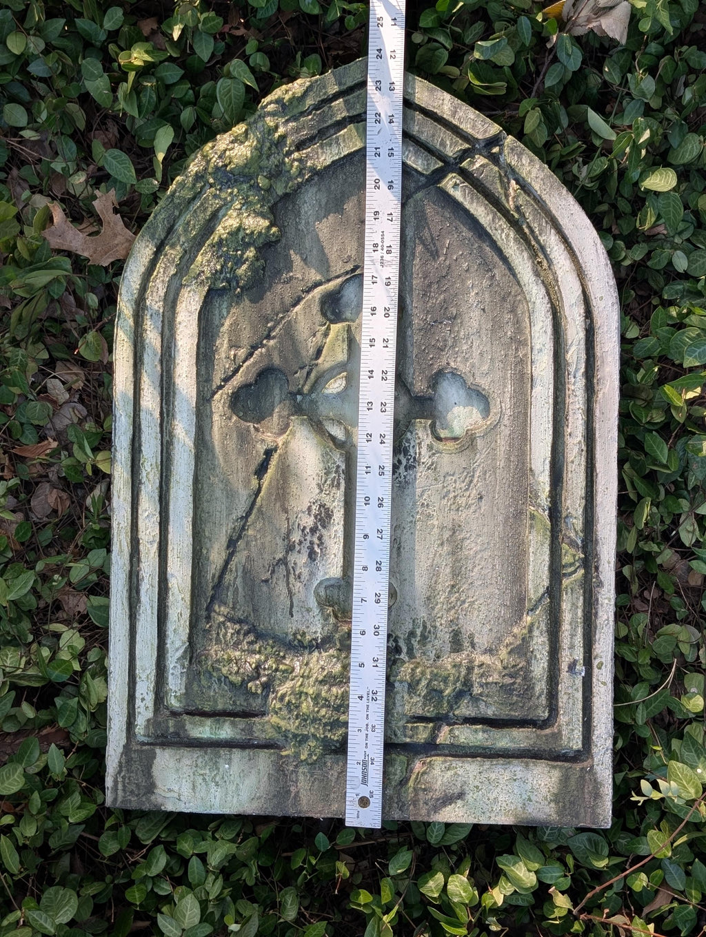 Premade Gothic Cross Gravestone Prop – White - product photo 5